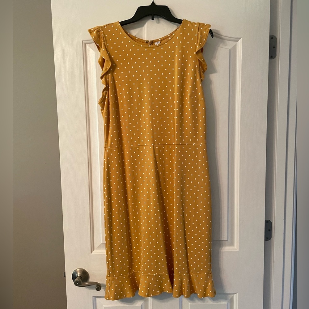 Women’s Old Navy Yellow/gold polka dot dress, size L